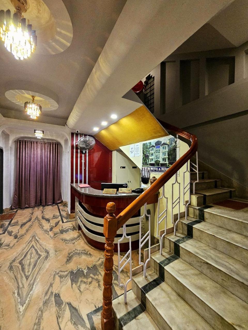 Hotel Vishal Siliguri Buitenkant foto