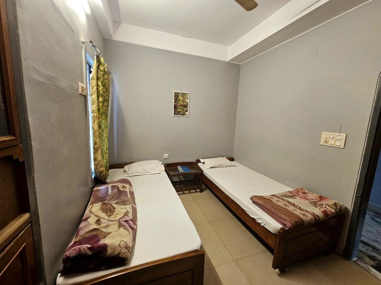 Hotel Vishal Siliguri Buitenkant foto