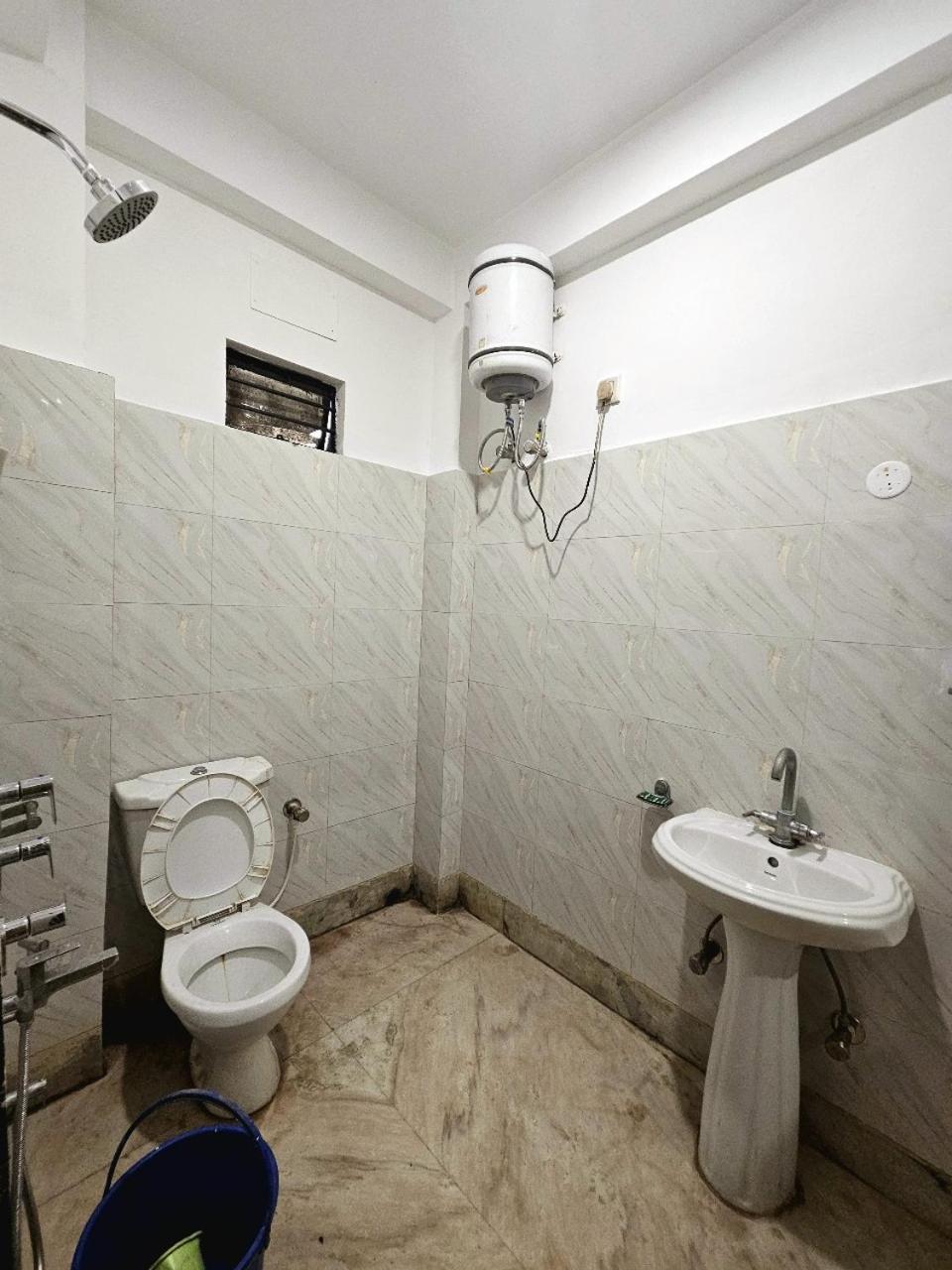 Hotel Vishal Siliguri Buitenkant foto