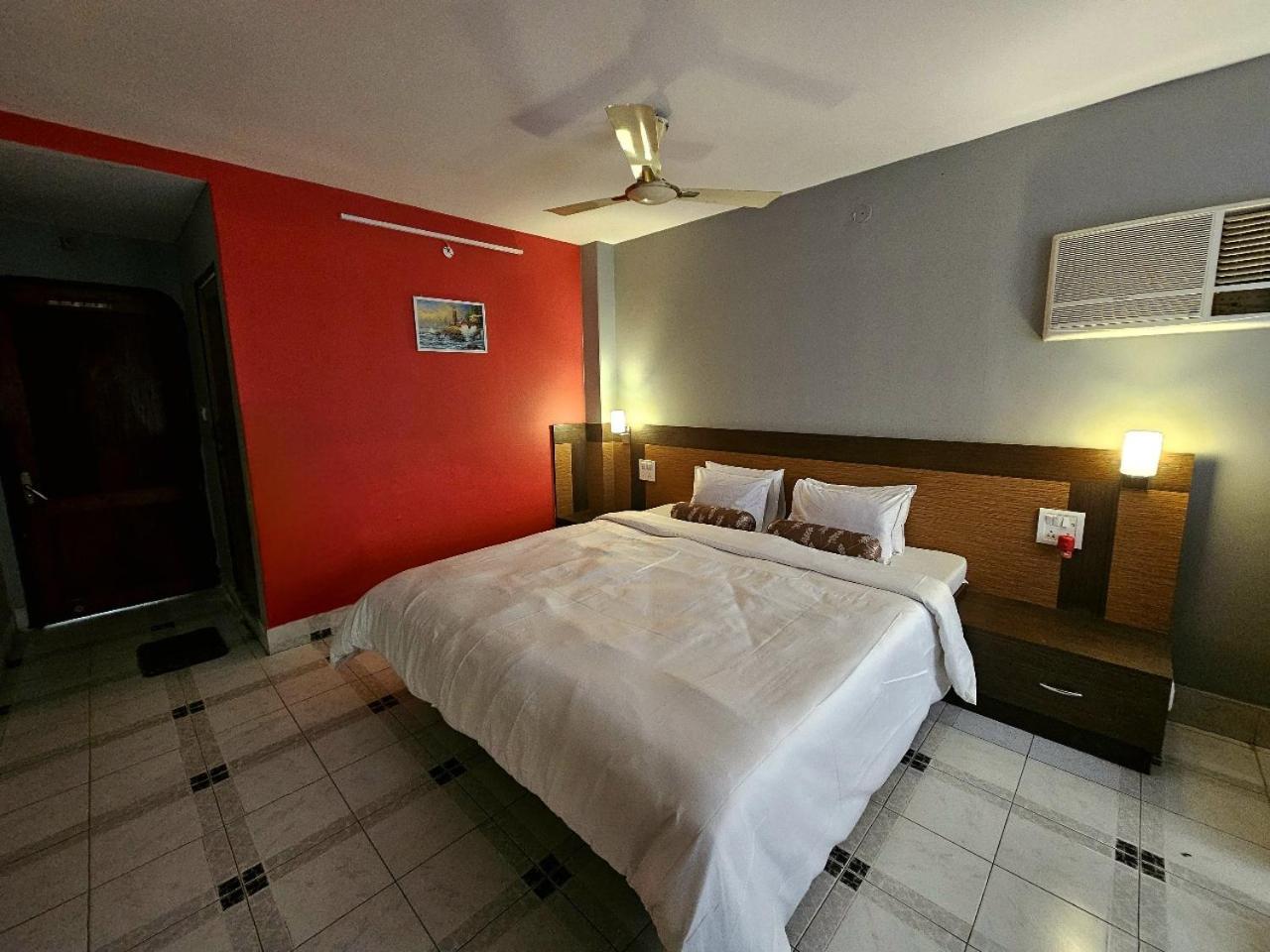 Hotel Vishal Siliguri Buitenkant foto
