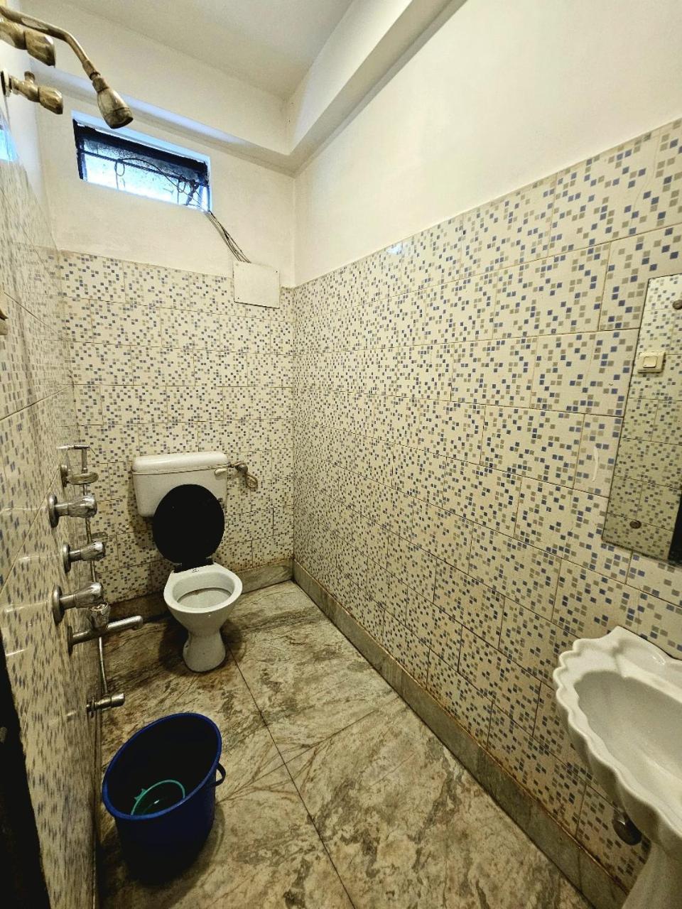 Hotel Vishal Siliguri Buitenkant foto